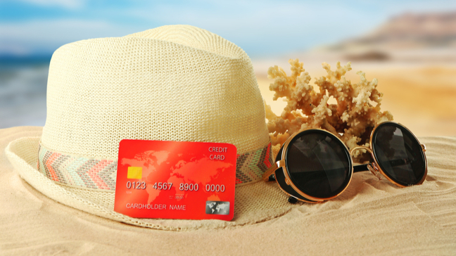 travel_credit_card_hat_sunglasses_beach.jpg